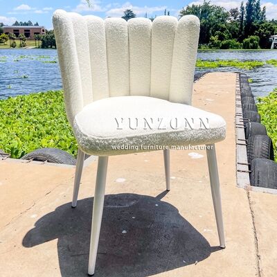 ভালো দাম পাইকারি হোয়াইট ট্যাডি ভেলভেট লাউঞ্জ চেয়ার হোটেলের জন্য মার্জিত স্টেইনলেস স্টীল বিবাহের ইভেন্টের সজ্জা অনলাইন