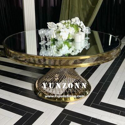 ভালো দাম হোটেল এবং বিবাহের জন্য বহিরঙ্গন ইভেন্টের জন্য টেম্পারেড গ্লাস এবং ধাতব বেস সহ আধুনিক স্টেইনলেস স্টিল ডাইনিং টেবিল অনলাইন